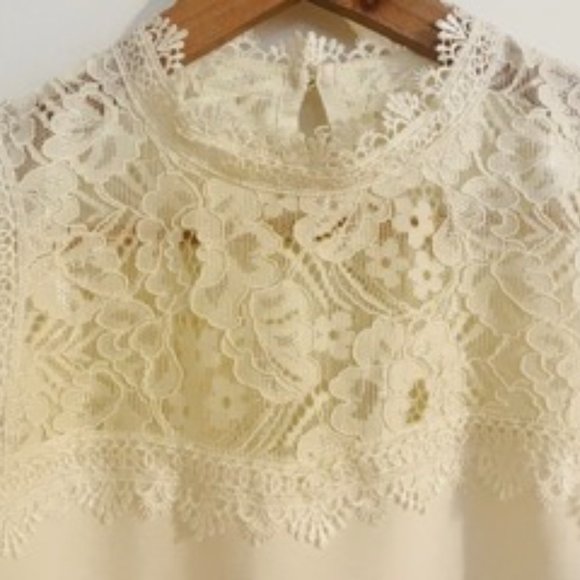 H&M white lace top - Picture 3 of 6